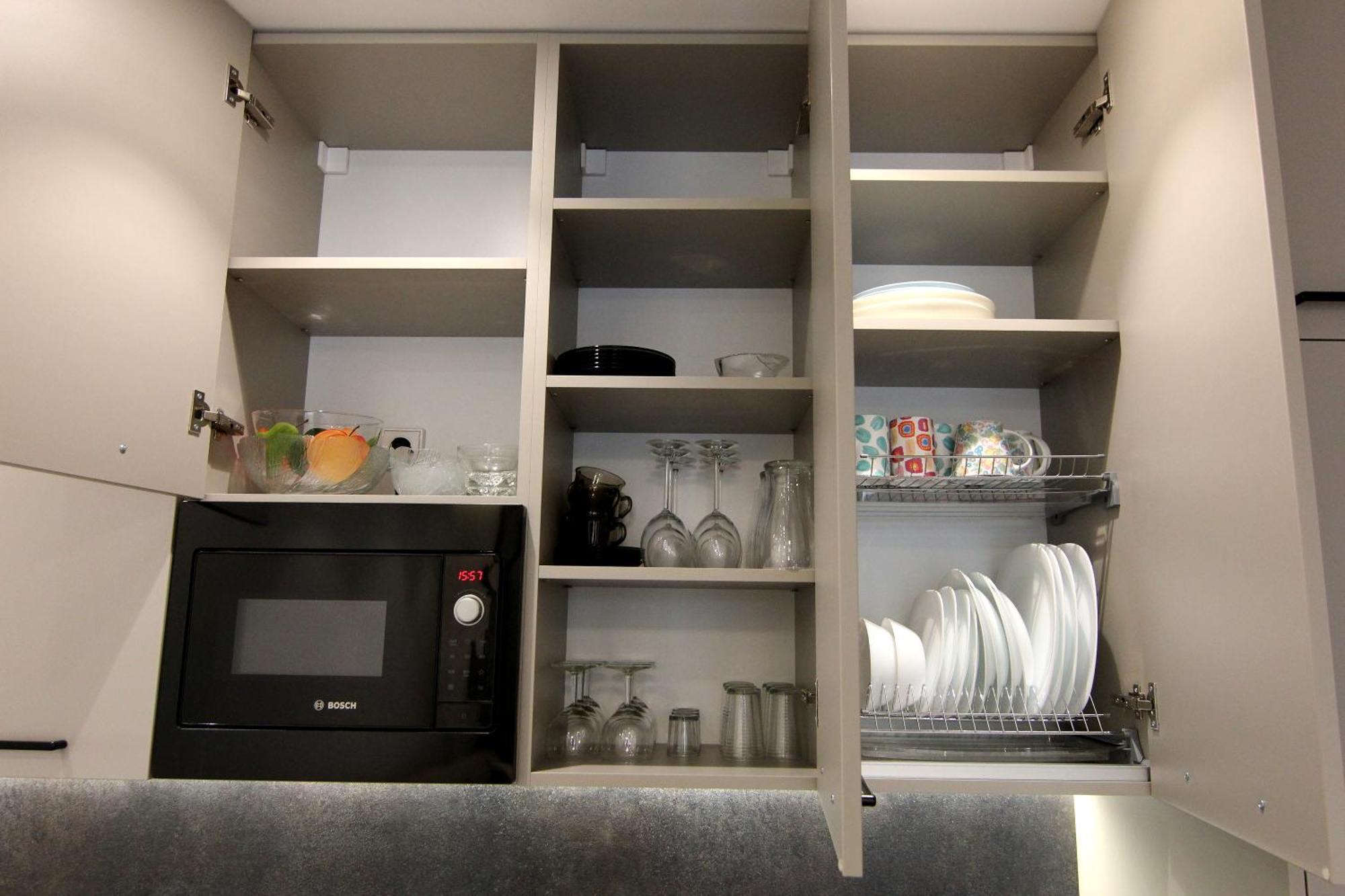 Warmzy - Modern 2 With Free Parking Apartament