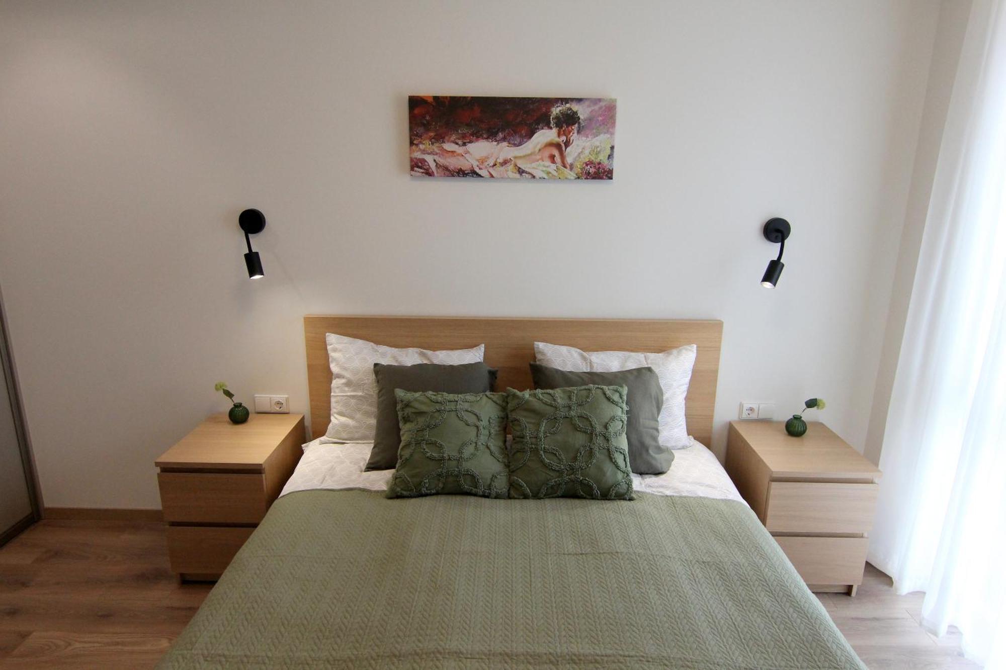 Huoneisto Warmzy - Modern 2 With Free Parking
